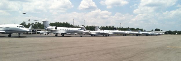 Gulfstreams at KSOP. 2500×1300.RGB.300dpi