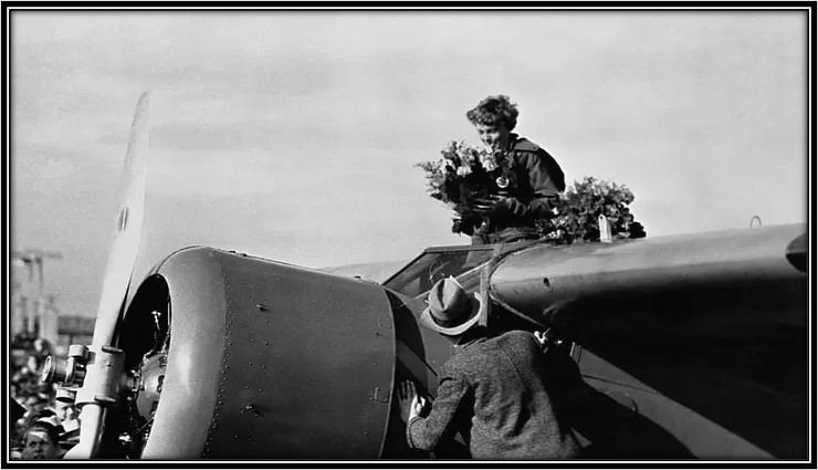 Amelia Earhart, Hawaii to California