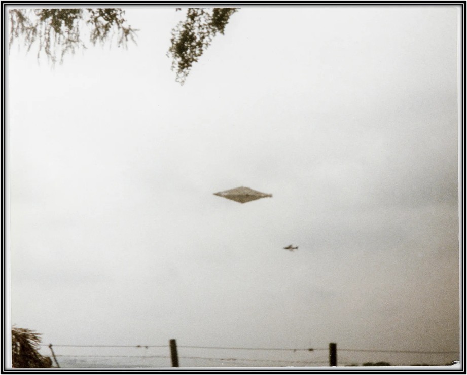 This Day in Aviation History: Reporting a UFO